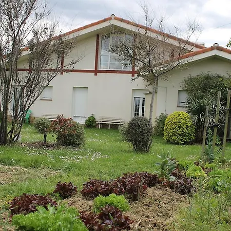 Pensjonat Casa Rural Zearreta Barri 3*